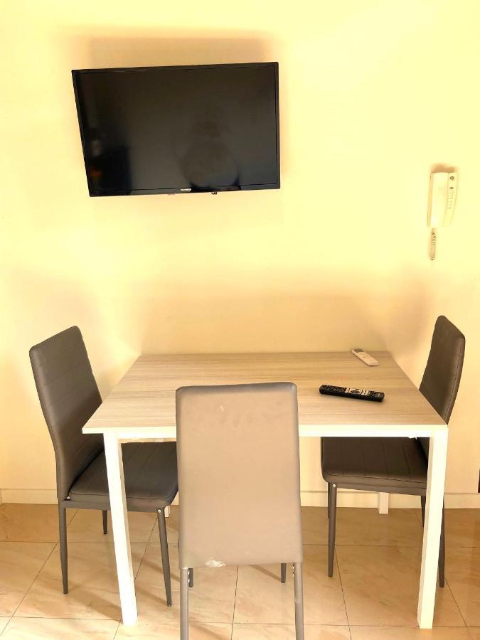Apartment In Villa Milano Esterno foto