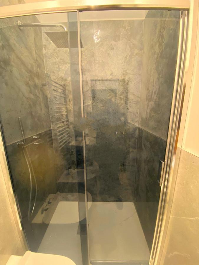 Apartment In Villa Milano Esterno foto