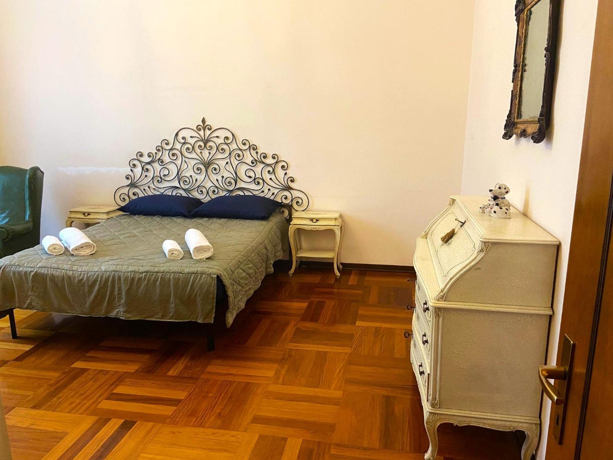 Apartment In Villa Milano Esterno foto