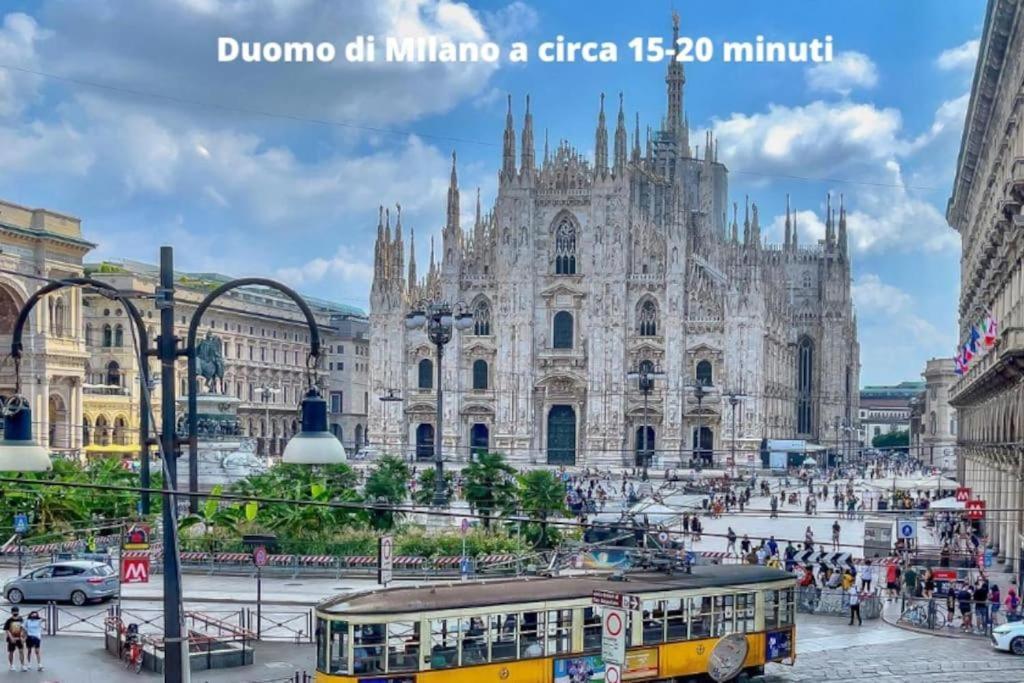 Apartment In Villa Milano Esterno foto